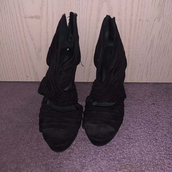 Black platform open toe heels - Picture 3 of 5